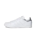 Classic Stan Smith Low Top Sneakers